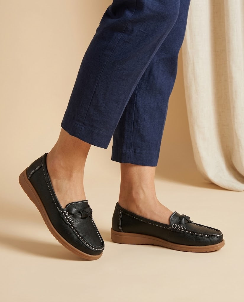 Nancy | Woven Round-Toe Flats